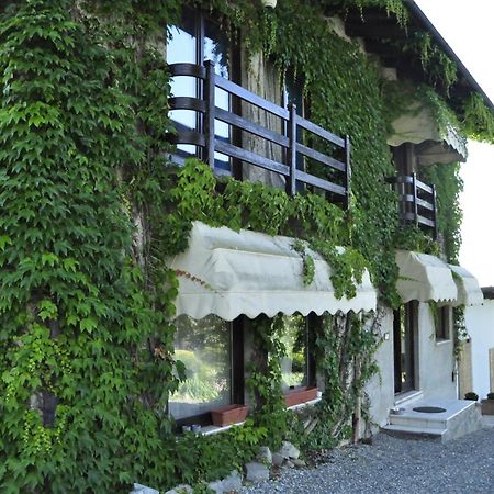 Premiata Osteria Dei Fiori Bed & Breakfast Cortiglione Exterior photo